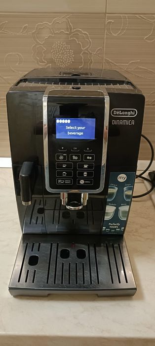 Vand Delonghi Dinamica
Garanție 3 luni
Cappuccino,caffelatte,latte mac