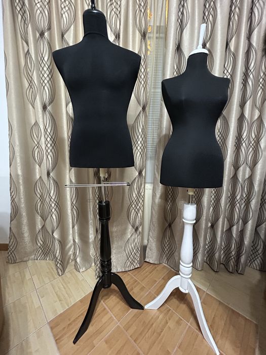 Manechin si masa de machiaj