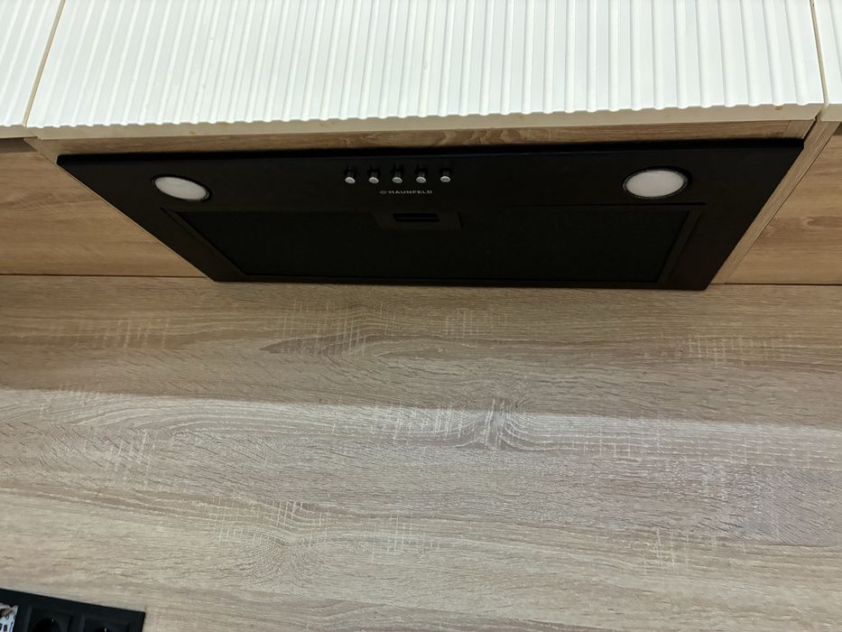 Продам кухонный гарнитур Астана