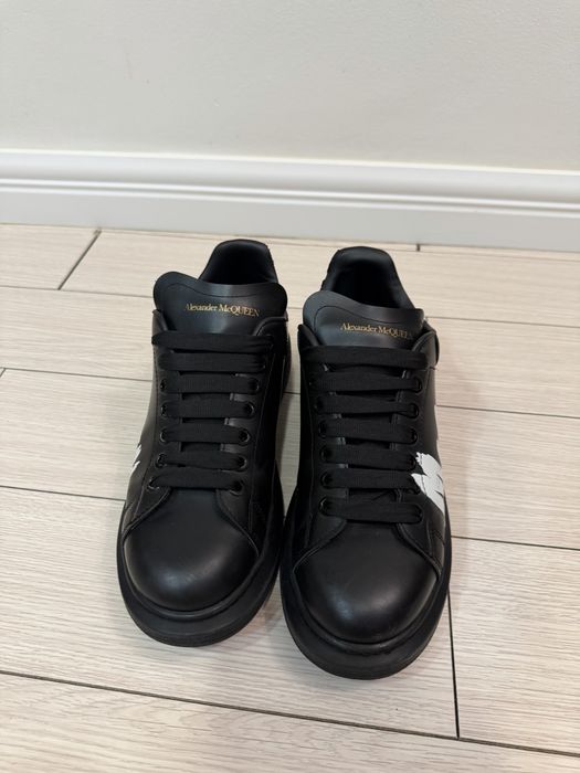 mcqueen negrii model unicat