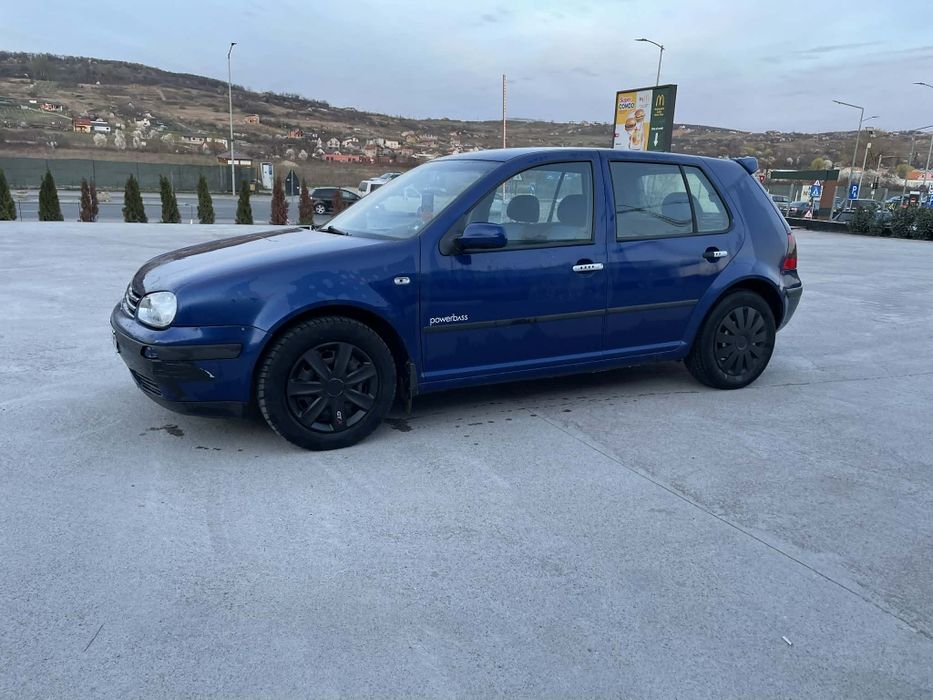 Vând la pachet 2 golf 4 1.4 benzina