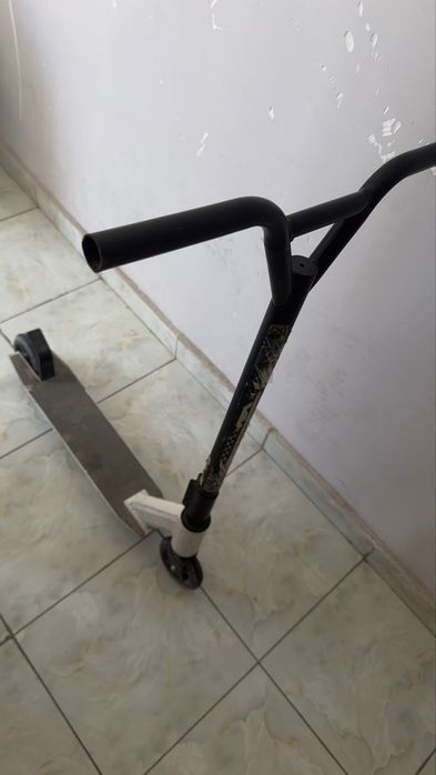 Продам самокат ссс