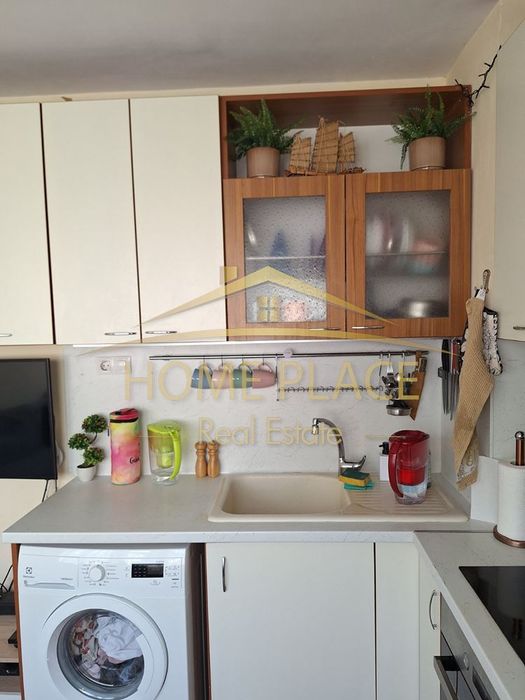 Продава се Тристаен апартамент в Варна, Колхозен пазар - 74 кв.м за 1972 €/кв.м - Снимка #3