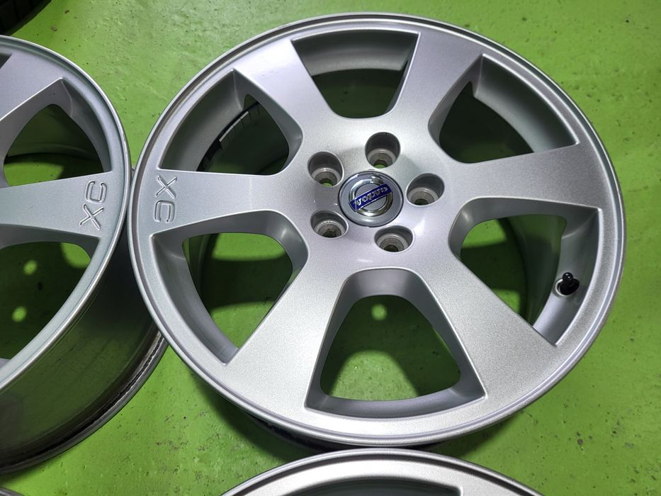 17 5x108 Volvo лети джанти 5х108 Волво
