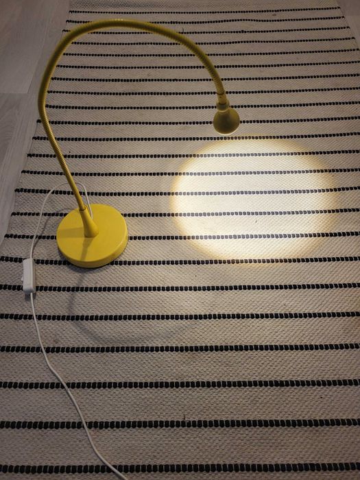 Cafetiera Philips Gaia 175lei Ondulator Philips 75lei Veioza IKEA 65le