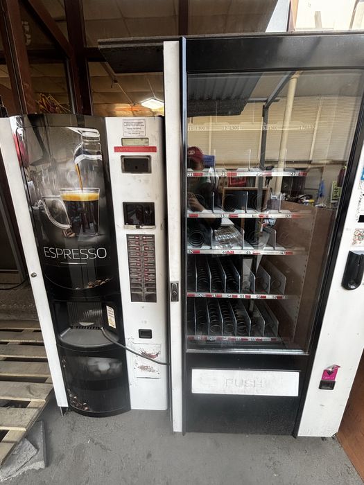 Продам кофеаппарат снек аппарат