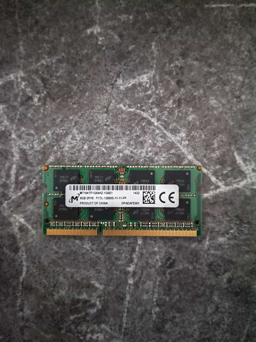 Vand SO-DIMM DDR3L de 8 Gb cu 1600 MHz