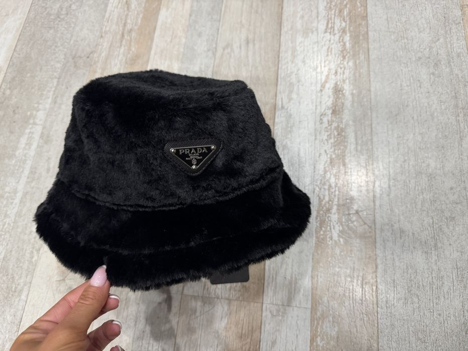 Gucci, Prada шапки