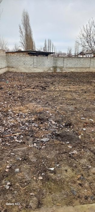 Hovli sotiladi 4 sotix