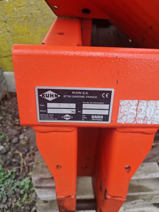 Distribuitor ingrasaminte Kuhn MDS 735