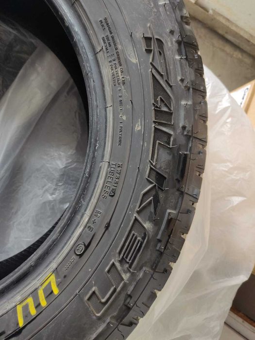 Продаю автошины 235/65/17