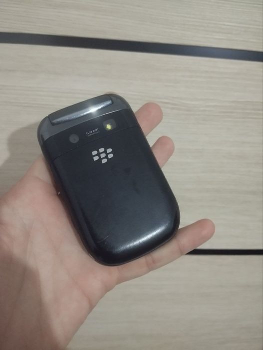 BlackBerry 9670 Original.