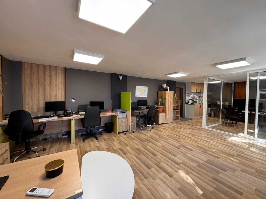 Дава се под наем Офис в Варна, Бриз - 261 кв.м за 425000 € - Снимка #7