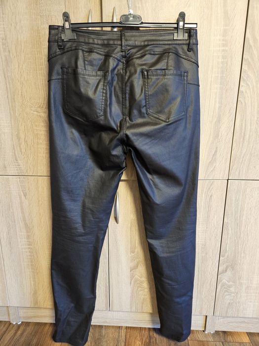 Кожен панталон 48 размер