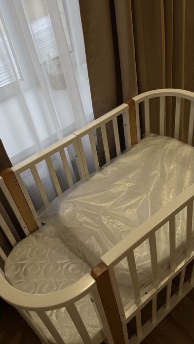 Продам кровать-трансформер для детей