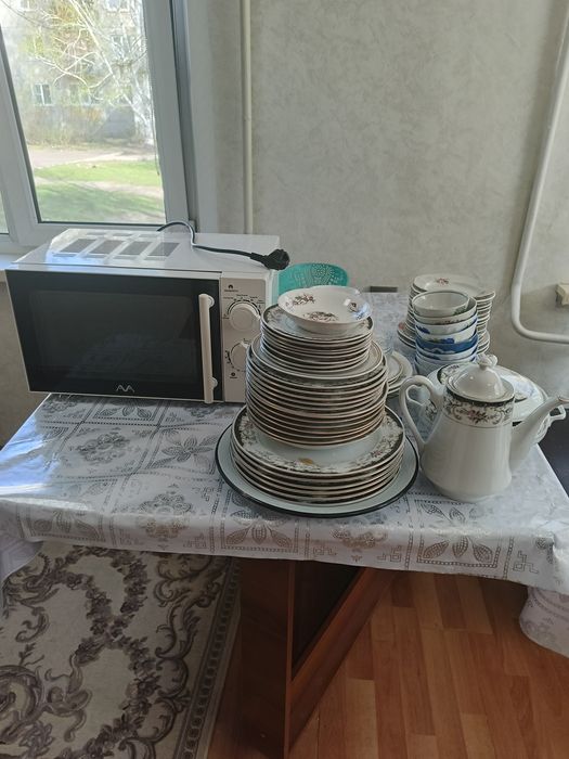 Продам только посуда осталось