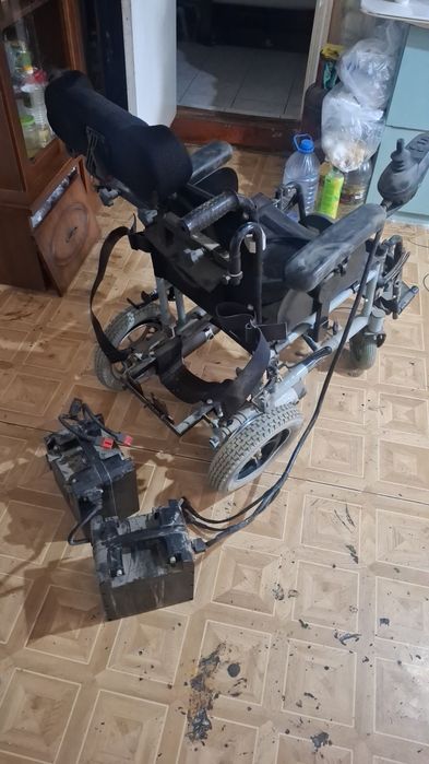 Инвалидная коляска