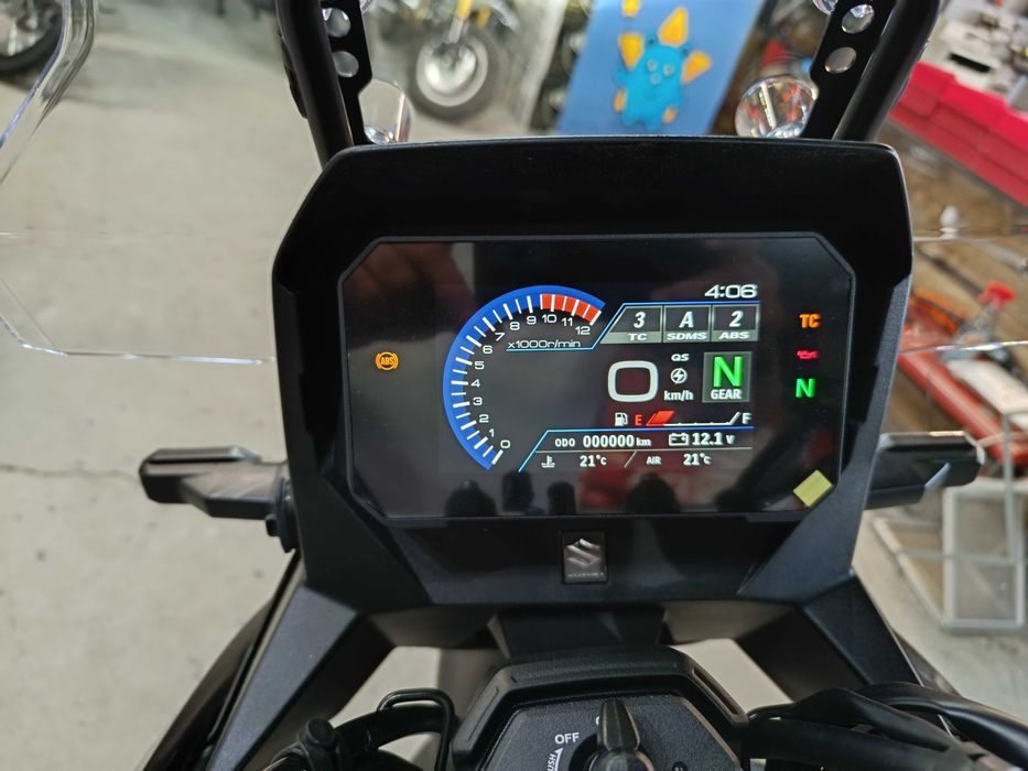 Suzuki DL800 V-Strom  M5 prin Suzuki Constanta