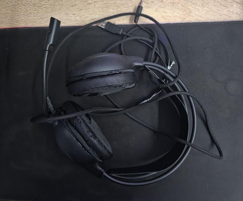 Marvo headset, logitech g pro superlight, logitech g502 hero