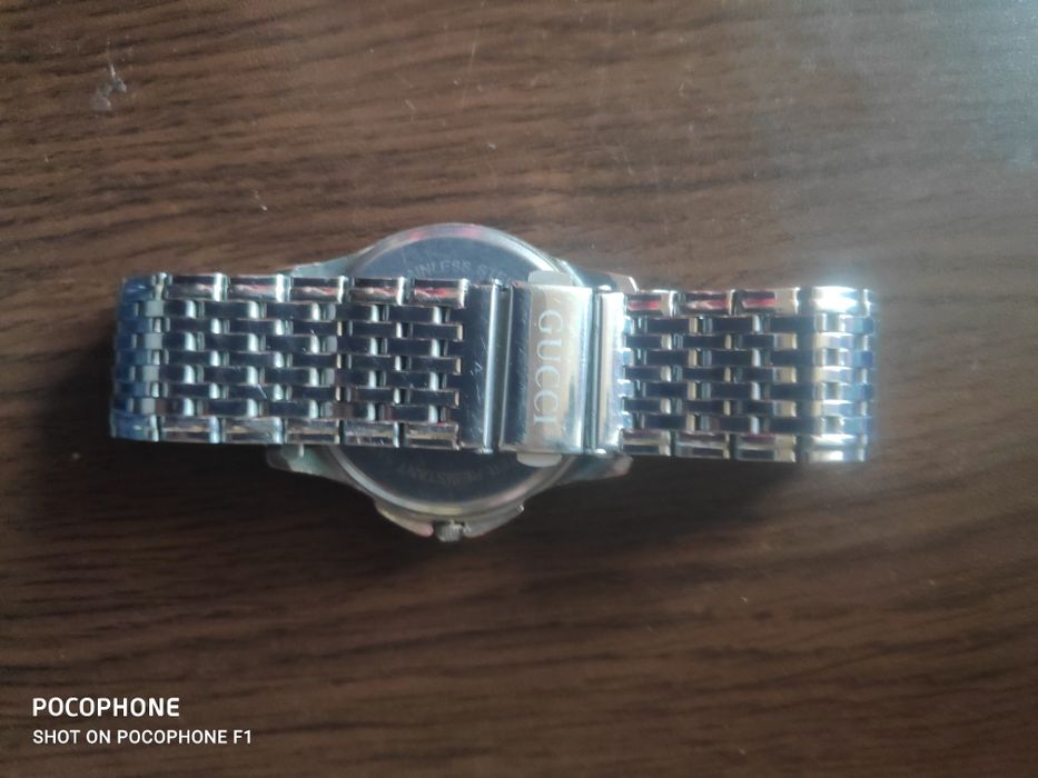 Часовник Gucci 142.6