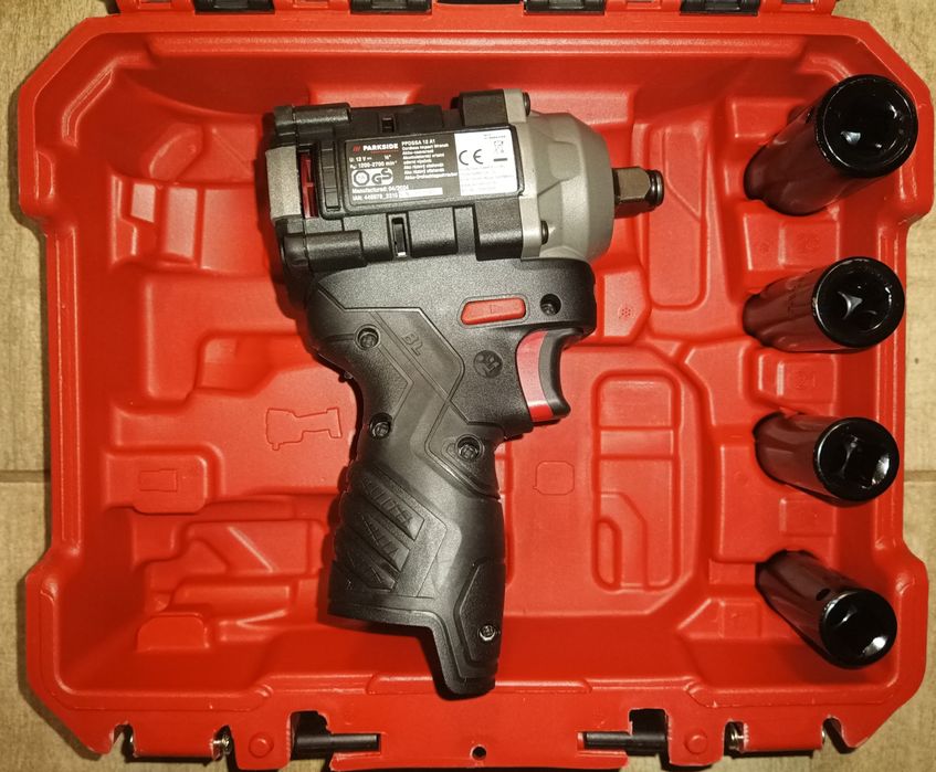 Parkside performance 350Nm pistol roti pe baterie 12V impact percutie