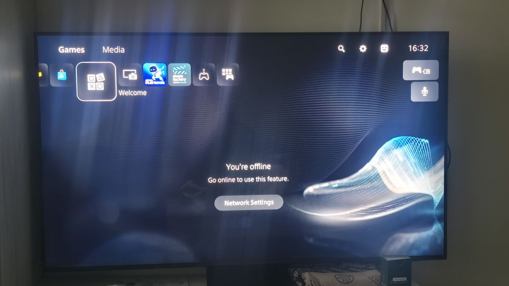 Продавам PS 5/Playstation 5 с 15м гаранция