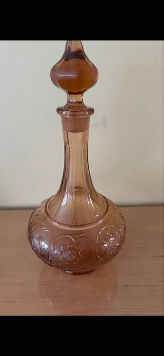 Графин карамельный цвет