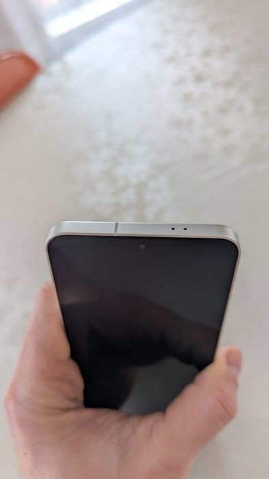 Samsung galaxy s24  8/128