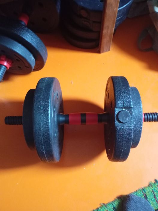 Продаю гантели 24 кг