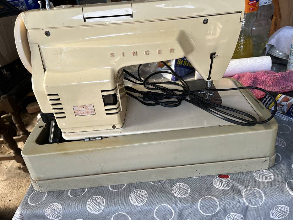 Masina de cusut, functionala