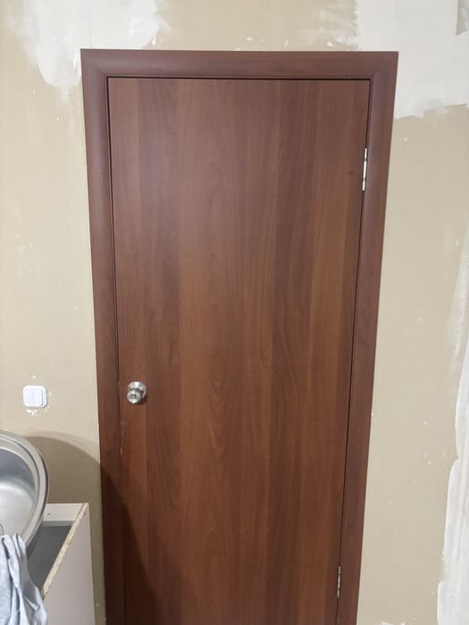 Продам межкомнатные двери