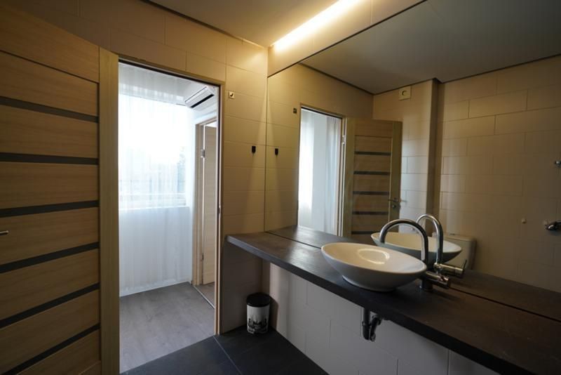 Дава се под наем Тристаен апартамент в София, Горубляне - 120 кв.м за 1500 € - Снимка #9