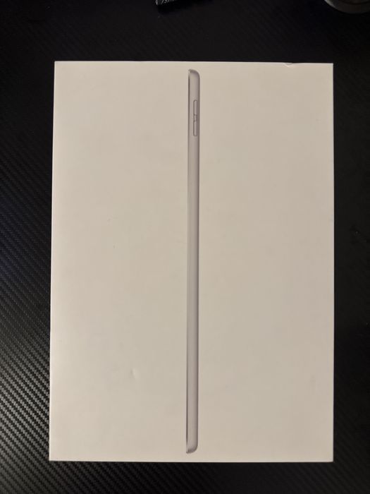 iPad Gen 9 (256 GB) - Pachet complet cu pen, husă și tastatură