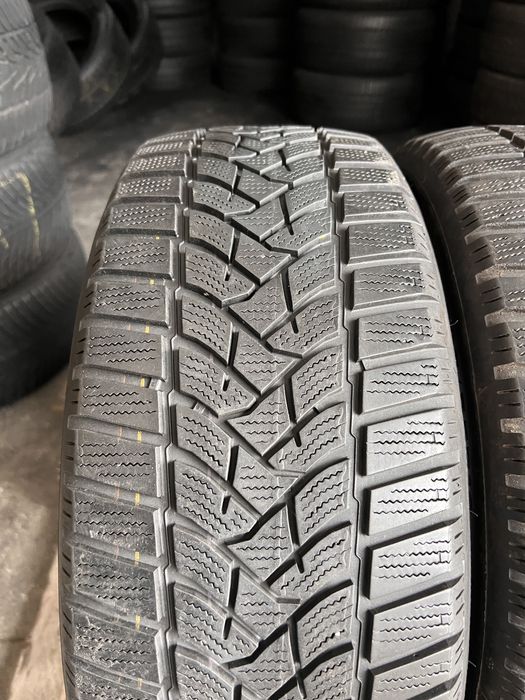 2 anvelope iarna 205/55/16 , Dunlop !