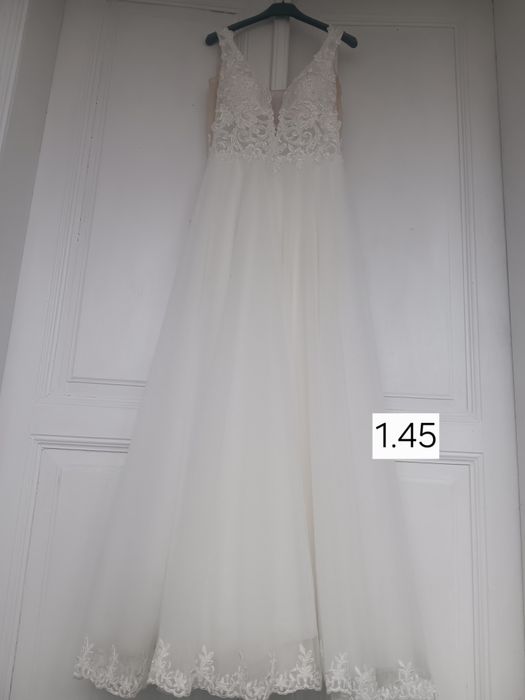 Vând rochie de mireasă trebuie dusă la curățat