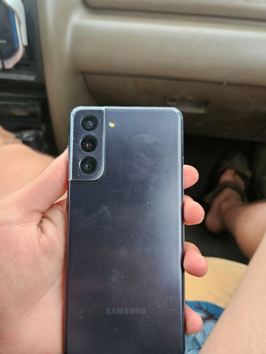 Samsung S21 продам