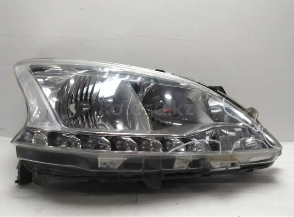 Фара ниссан сентра