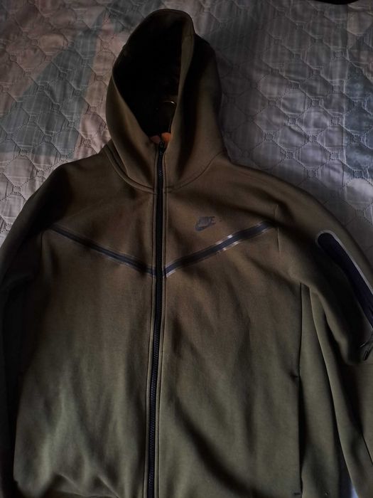 Супер цена! Nike Tech Fleece тъмно зелено, размер L