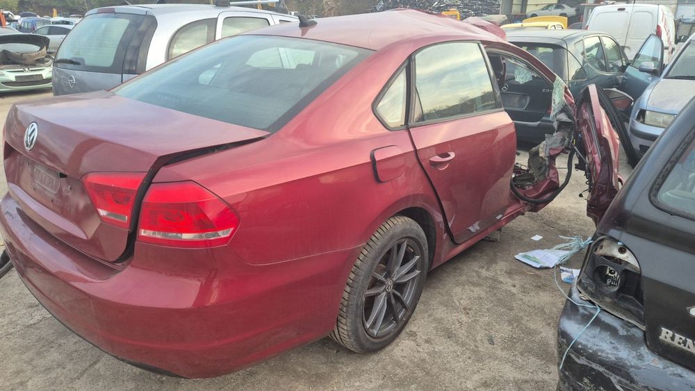 Пасат 7 канадски 2.5 бензин на части