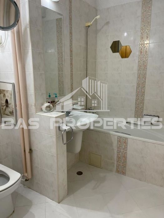 Продава се Тристаен апартамент в София, Оборище - 81 кв.м за 2065 €/кв.м - Снимка #8