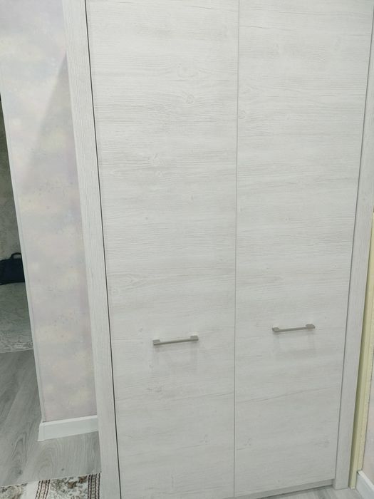 Продам комплект шкаф с кроватью