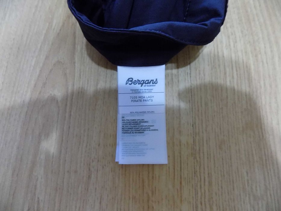 къси панталони bergans of norway шорти екип дамски туризъм оригинал M