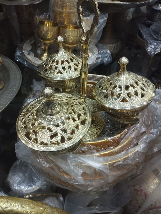 Посуда Латунь Индия этажерки ,чак-чук