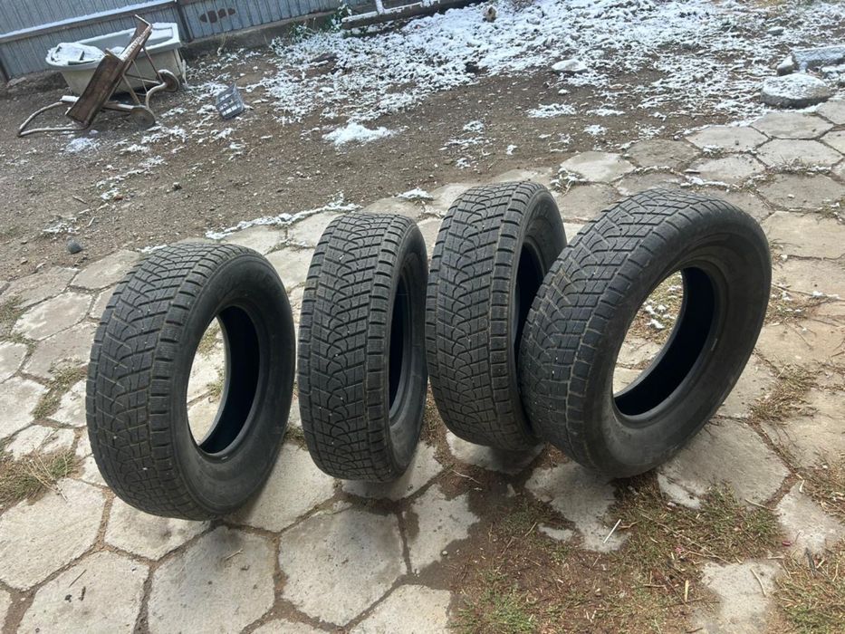 Шины продаются  размер 245/70/16