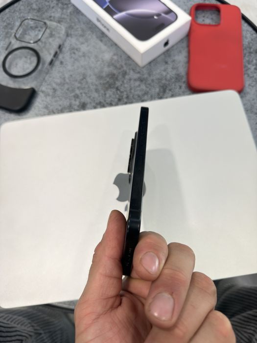 Iphone 16 pro 256GB Black Titanium