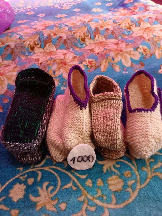 Вязаные носочки.