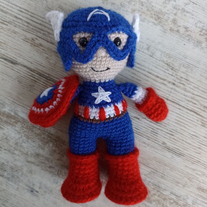 Вязаная игрушка- супергерои
