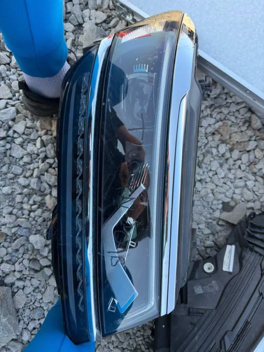 Десен фар за VW Tiguan 2019