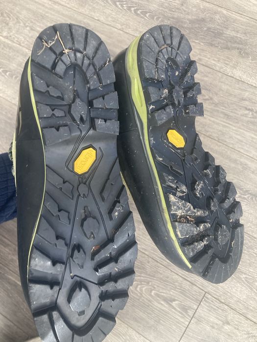 Bocanci iarna Lowa 40 prindere coltari