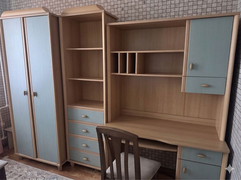 Продам шкаф в детскую